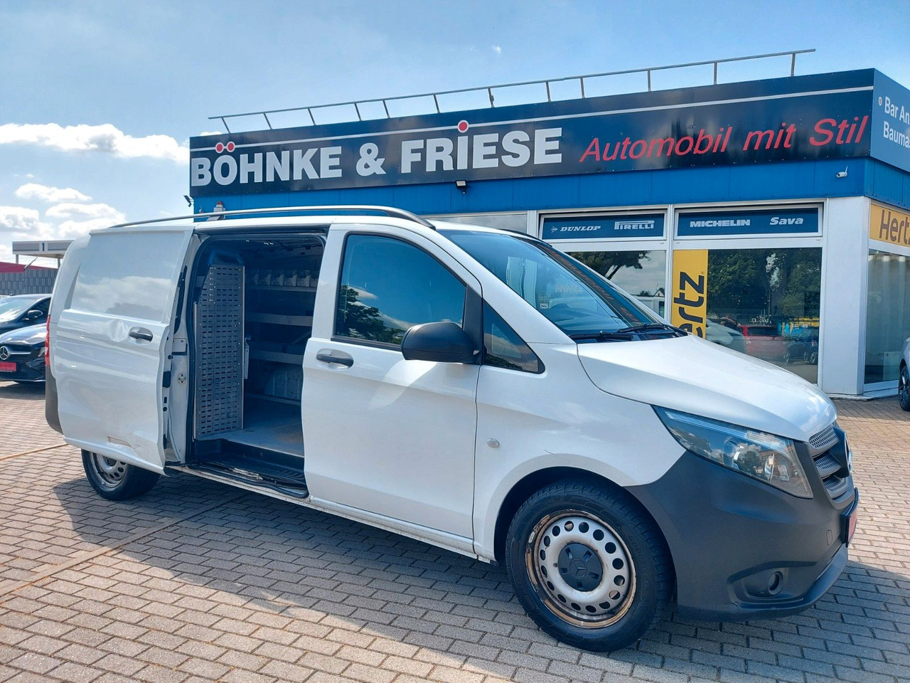 Mercedes-Benz Vito Kasten 116 CDI Extralang Automatik Tempomat - Kisbusz: 1 kép. Mercedes-Benz Vito Kasten 116 CDI Extralang Automatik Tempomat - Kisbusz: 1 kép.