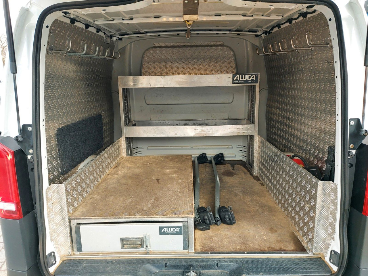 Mercedes-Benz Vito Mixto 114 CDI 4x4 Extralang 5 Sitze LED lízing Mercedes-Benz Vito Mixto 114 CDI 4x4 Extralang 5 Sitze LED: 21 kép.