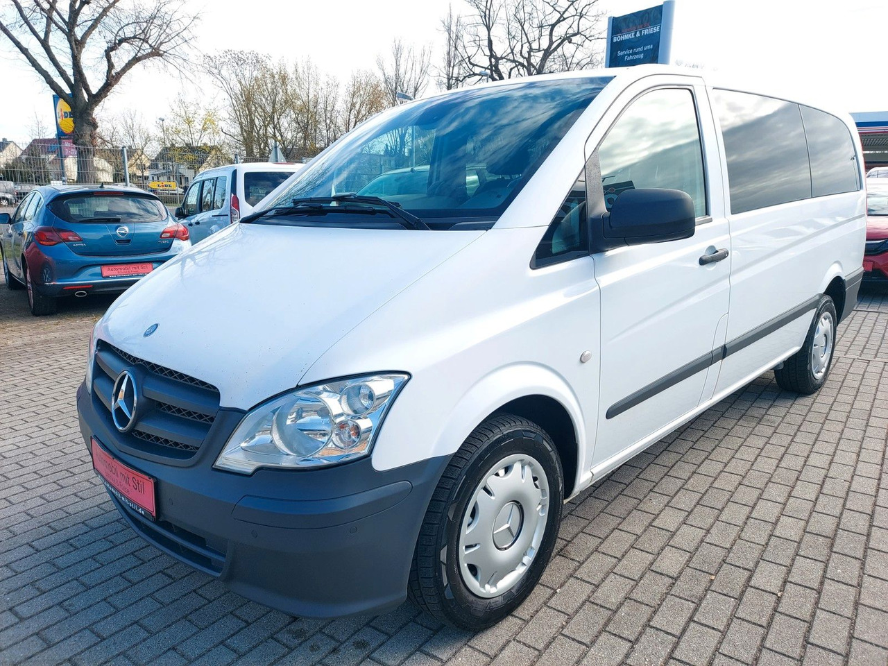 Mercedes-Benz Vito V6 165 KW 224 PS KLIMA Standheiz. SHZ TEMPO - Kisbusz: 4 kép. Mercedes-Benz Vito V6 165 KW 224 PS KLIMA Standheiz. SHZ TEMPO - Kisbusz: 4 kép.