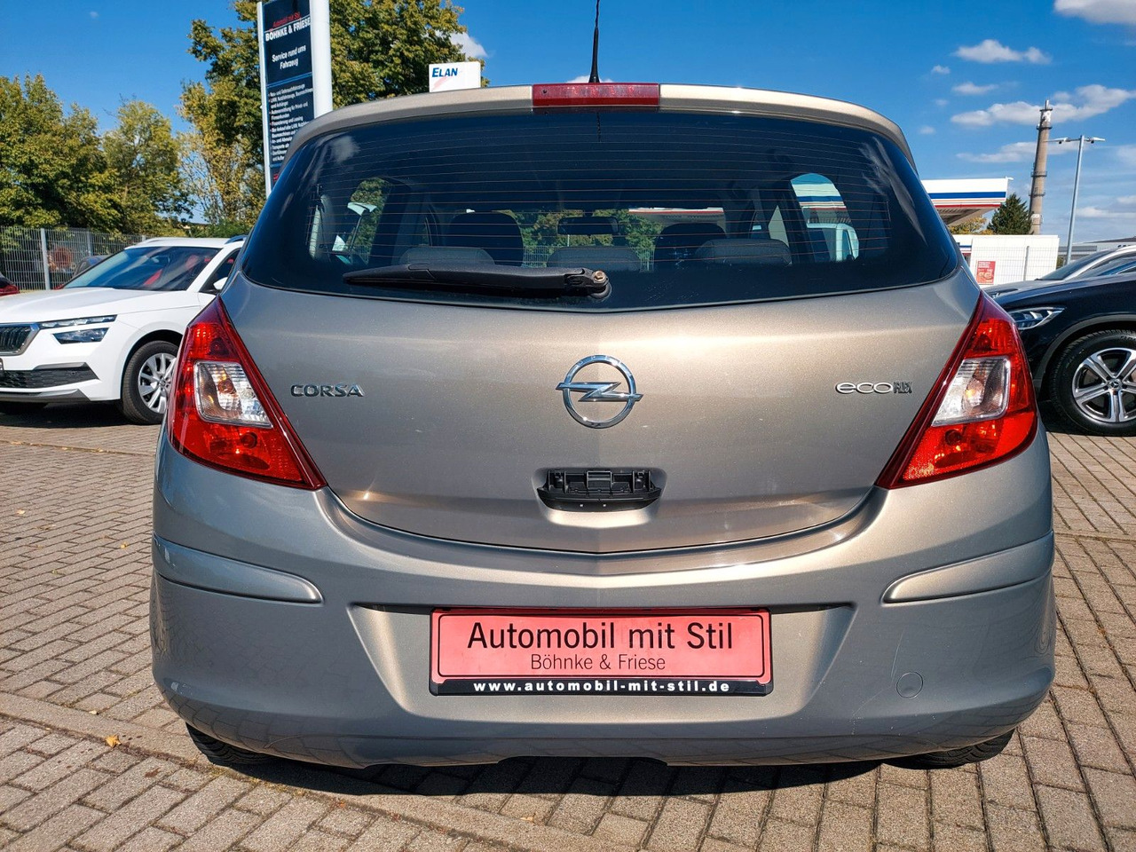 Opel Corsa D Edition Klima - Autó: 5 kép. Opel Corsa D Edition Klima - Autó: 5 kép.