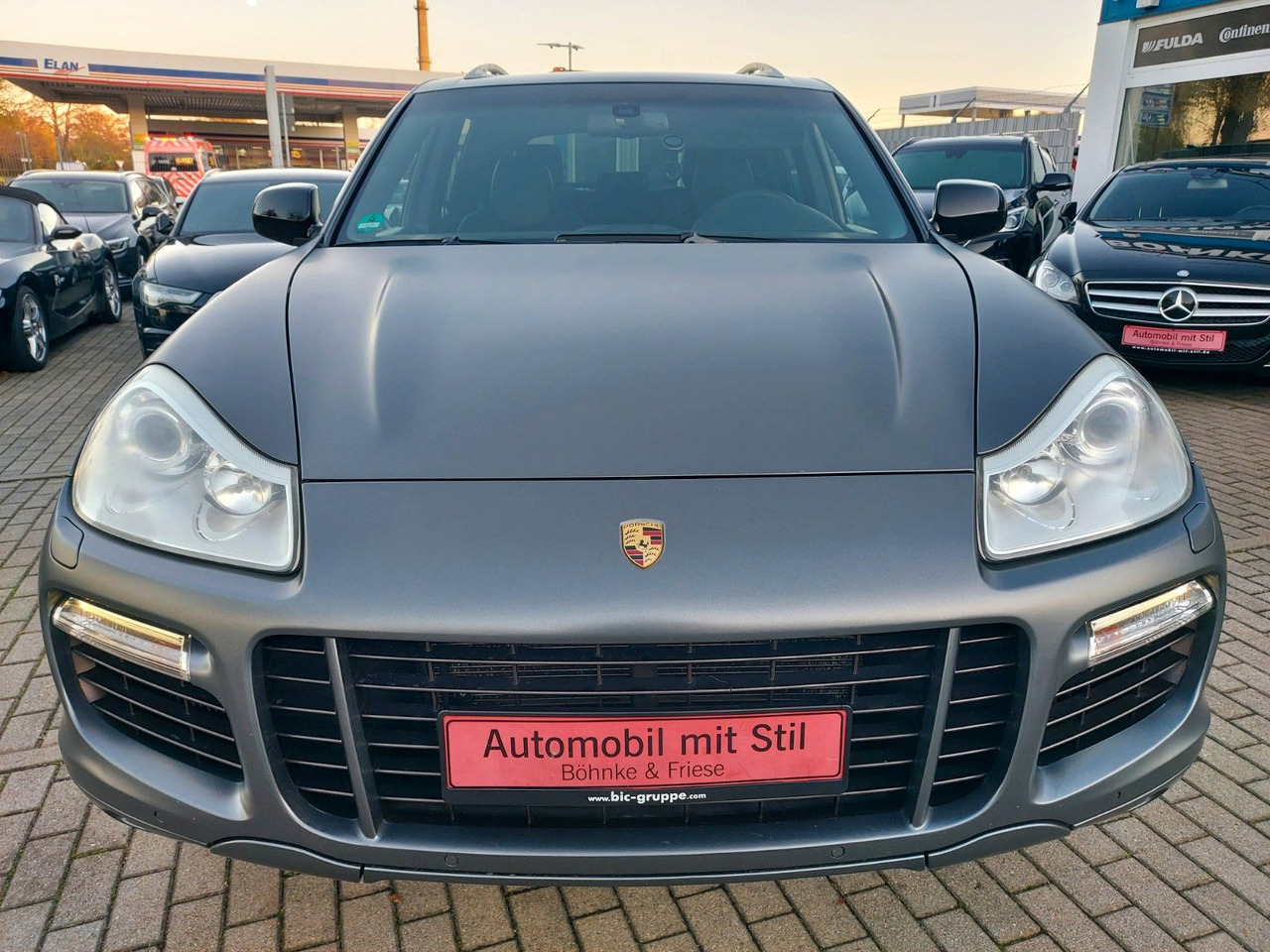 Porsche Cayenne Turbo S Bose Alcantara Navi Luft - Terepjáró/ SUV: 2 kép. Porsche Cayenne Turbo S Bose Alcantara Navi Luft - Terepjáró/ SUV: 2 kép.