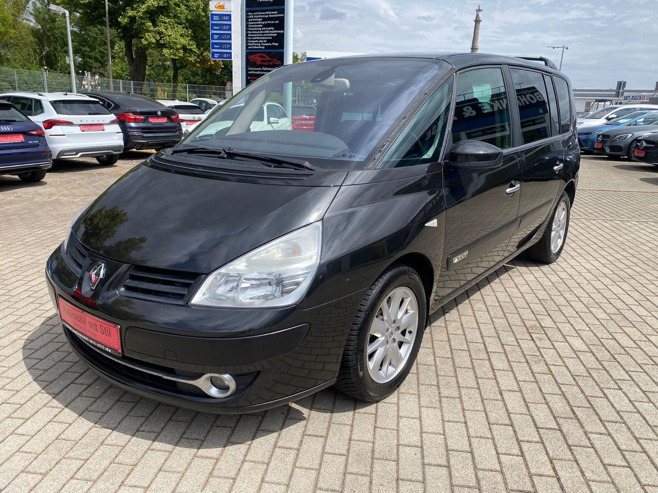 Renault Espace IV Edition PGA 7 Sitze TÜV 05/26 ALCANTAR - Kisbusz: 2 kép. Renault Espace IV Edition PGA 7 Sitze TÜV 05/26 ALCANTAR - Kisbusz: 2 kép.