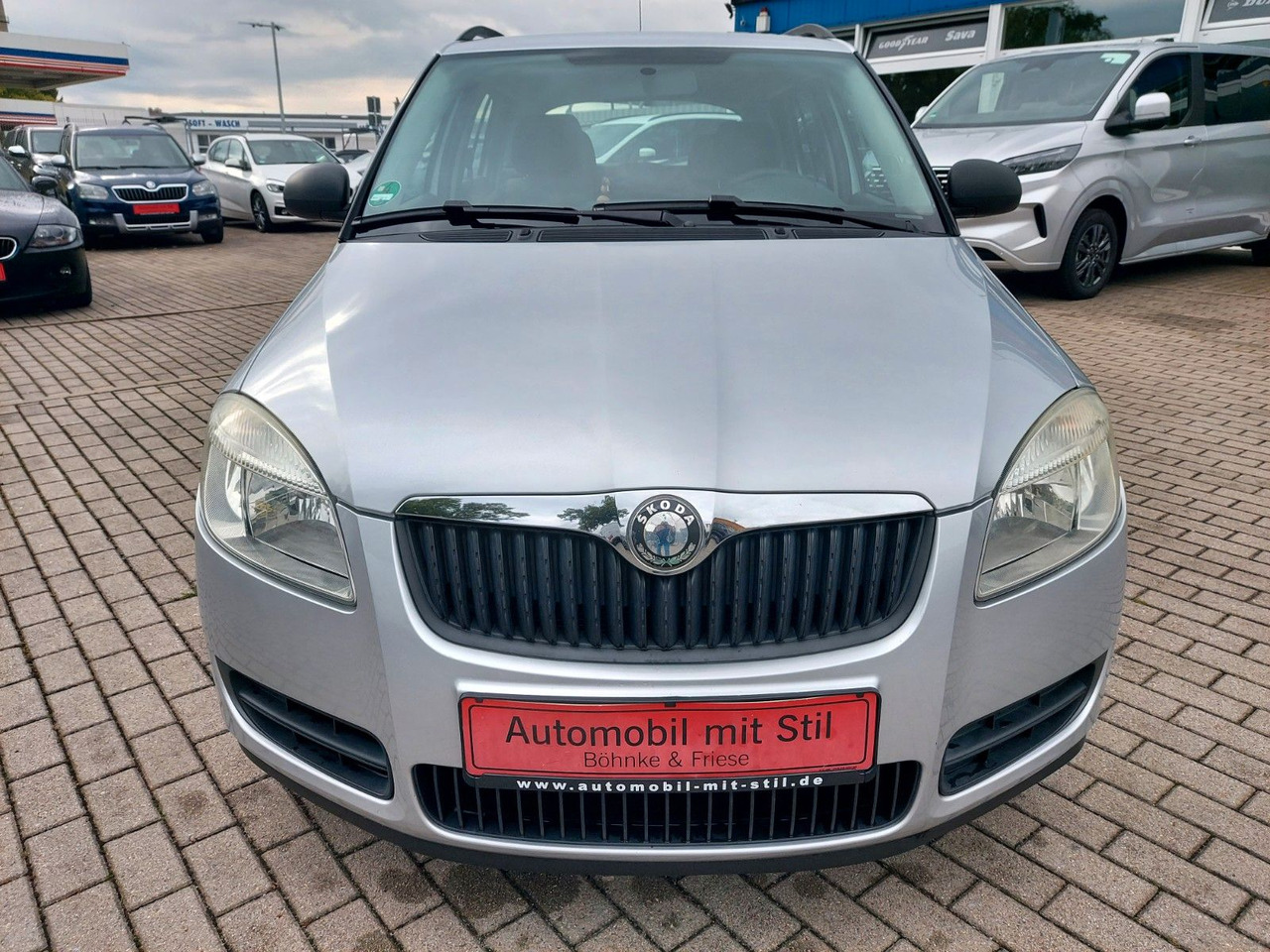 Skoda Fabia Combi Cool Edition Klima AHK - Kombi: 2 kép. Skoda Fabia Combi Cool Edition Klima AHK - Kombi: 2 kép.