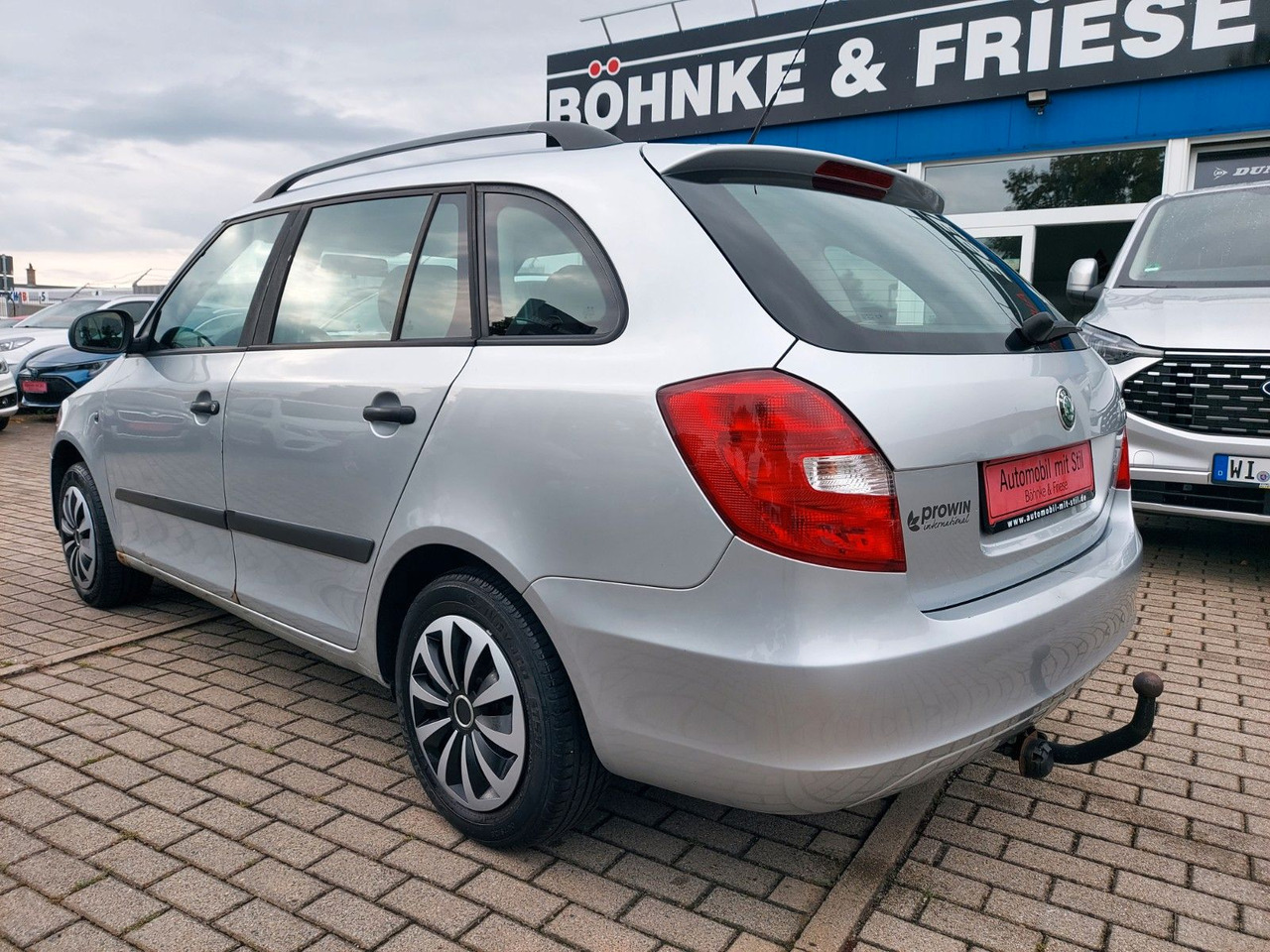 Skoda Fabia Combi Cool Edition Klima AHK - Kombi: 4 kép. Skoda Fabia Combi Cool Edition Klima AHK - Kombi: 4 kép.