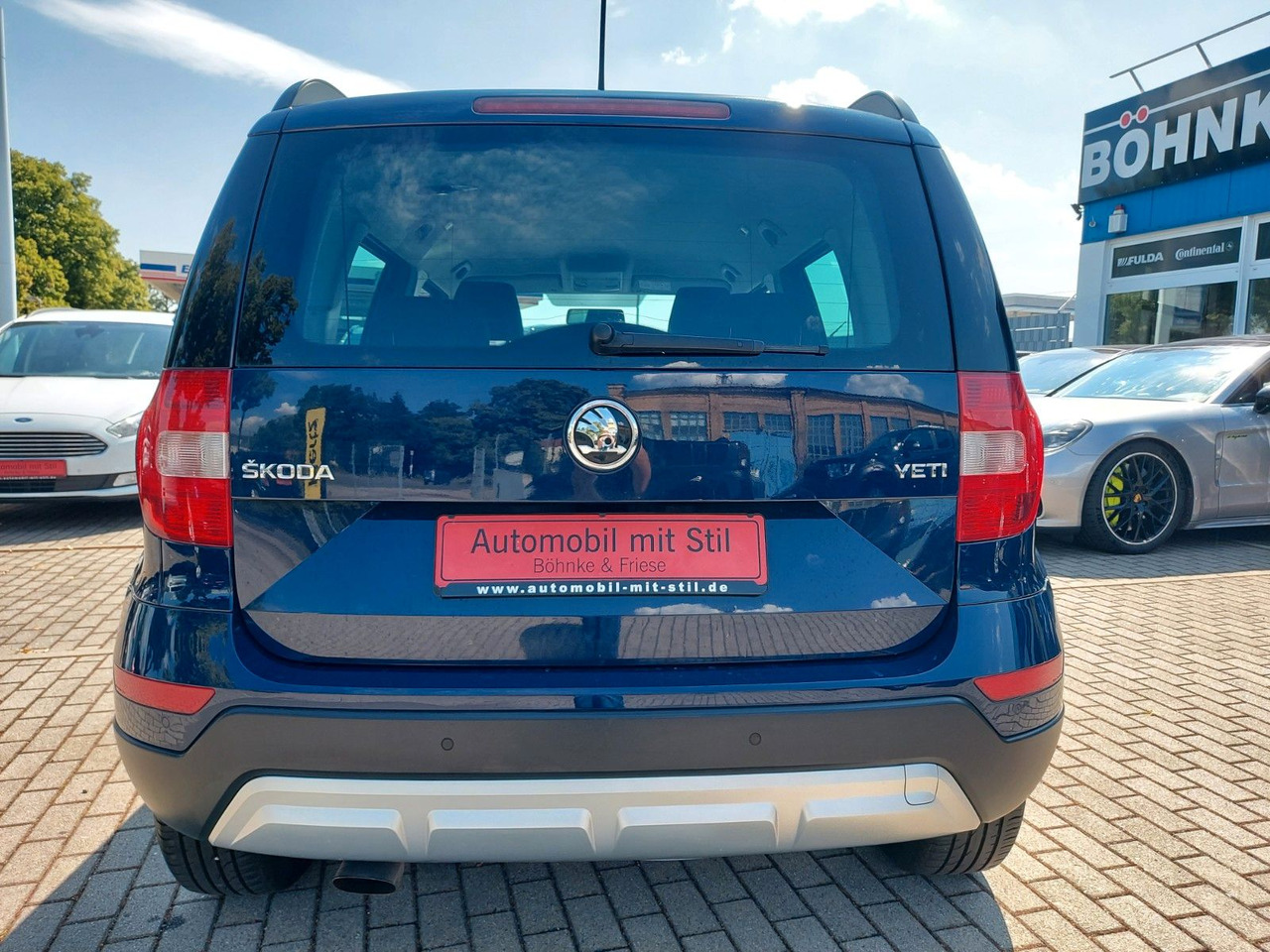 Skoda Yeti Cool Edition Outdoor DSG Klima - Kisbusz: 5 kép. Skoda Yeti Cool Edition Outdoor DSG Klima - Kisbusz: 5 kép.