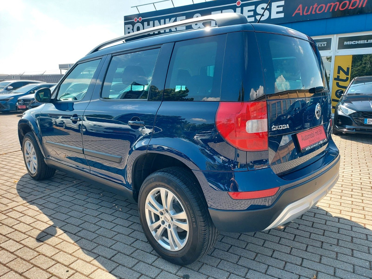 Skoda Yeti Cool Edition Outdoor DSG Klima - Kisbusz: 4 kép. Skoda Yeti Cool Edition Outdoor DSG Klima - Kisbusz: 4 kép.