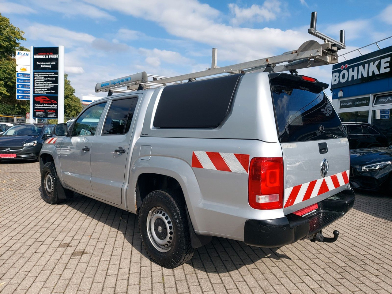 Volkswagen Amarok Basis DoubleCab 4x4 Klima Standheiz. AHK - Terepjáró/ SUV: 5 kép. Volkswagen Amarok Basis DoubleCab 4x4 Klima Standheiz. AHK - Terepjáró/ SUV: 5 kép.
