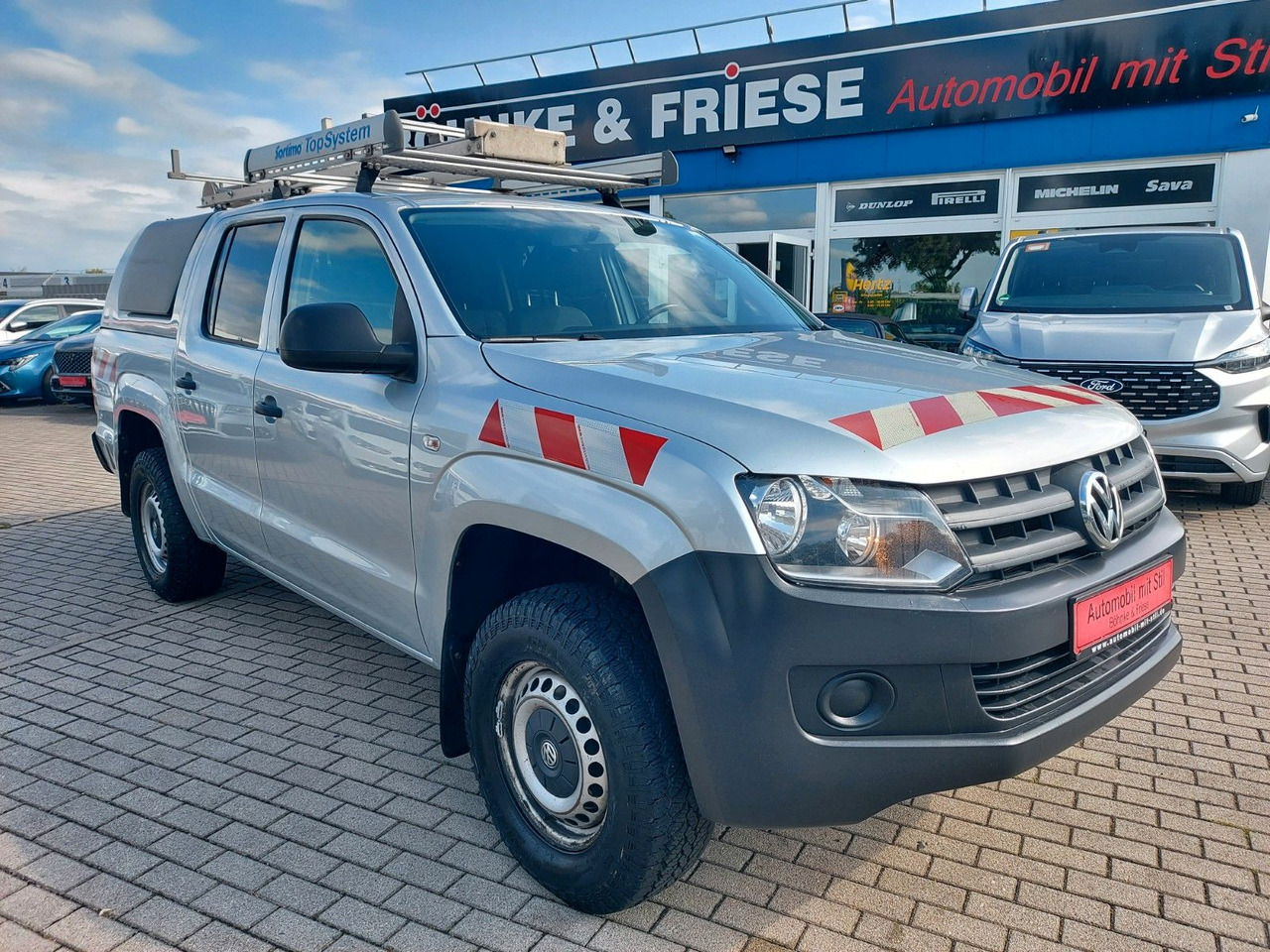 Volkswagen Amarok Basis DoubleCab 4x4 Klima Standheiz. AHK - Terepjáró/ SUV: 1 kép. Volkswagen Amarok Basis DoubleCab 4x4 Klima Standheiz. AHK - Terepjáró/ SUV: 1 kép.