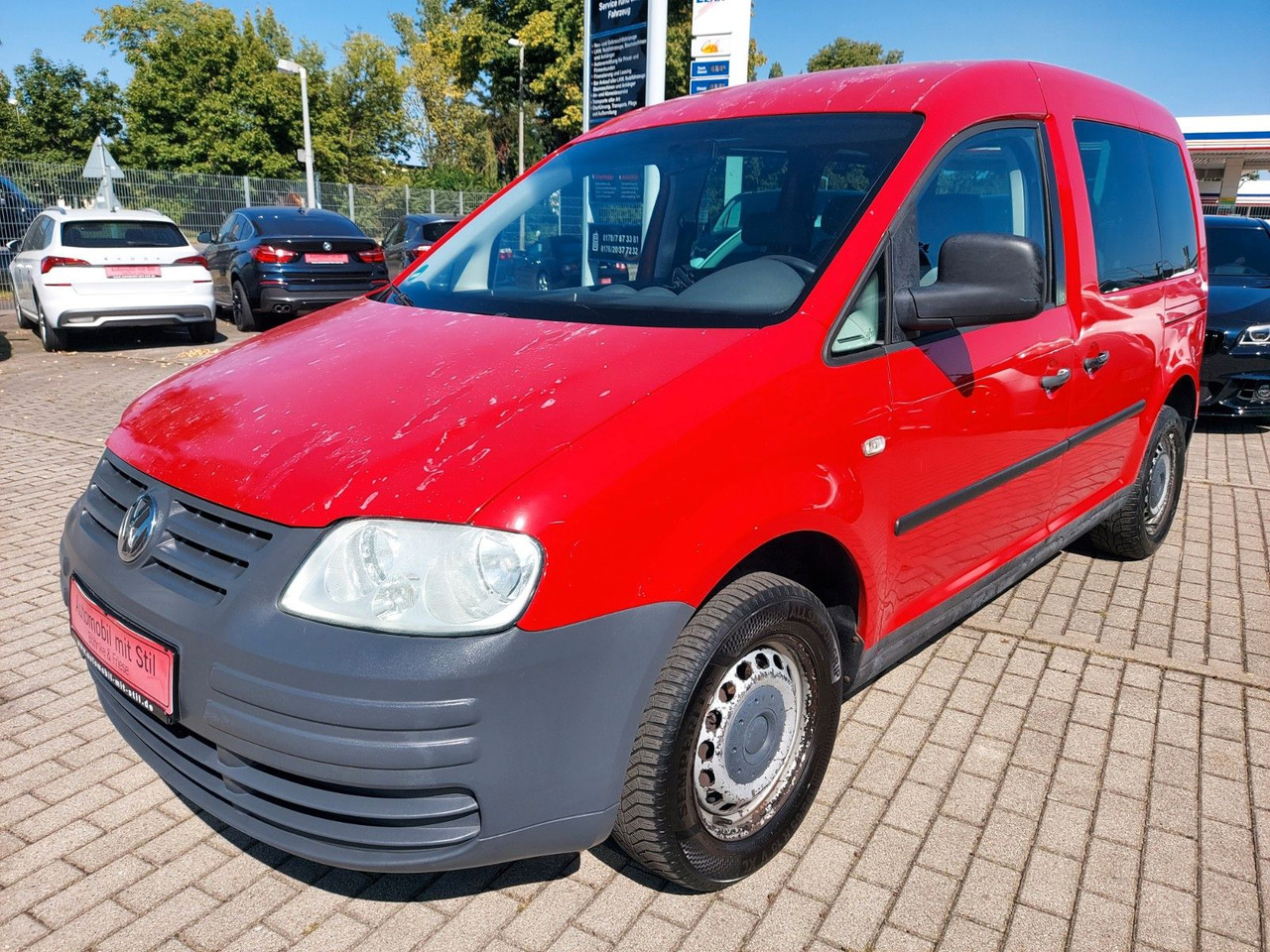 Volkswagen Caddy Kombi 1.9 TDi 5 Sitze Klima M+S AHK - Kisbusz: 4 kép. Volkswagen Caddy Kombi 1.9 TDi 5 Sitze Klima M+S AHK - Kisbusz: 4 kép.
