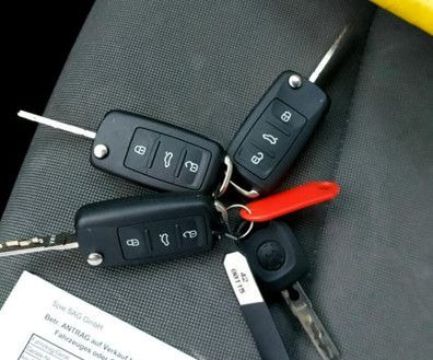 Volkswagen Caddy Maxi 5 SITZE lang KLIMA AHK - Kisbusz: 5 kép. Volkswagen Caddy Maxi 5 SITZE lang KLIMA AHK - Kisbusz: 5 kép.