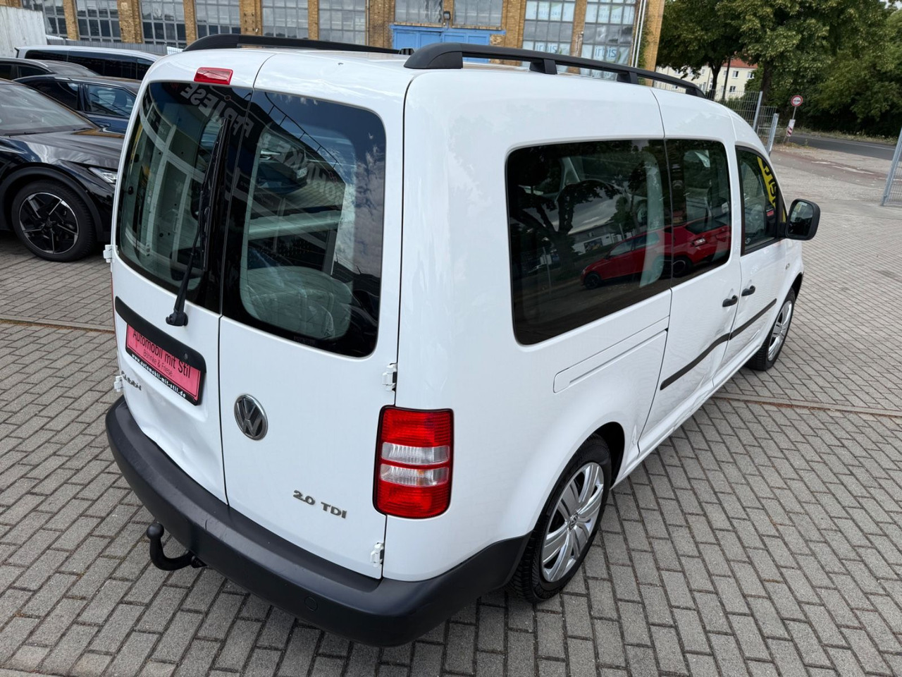 Volkswagen Caddy Maxi KastenKombi 5 SITZER KLIMAA SHZ AHK - Kisbusz: 4 kép. Volkswagen Caddy Maxi KastenKombi 5 SITZER KLIMAA SHZ AHK - Kisbusz: 4 kép.