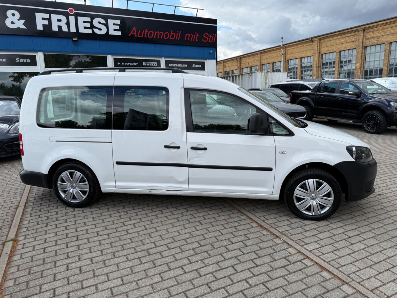 Volkswagen Caddy Maxi KastenKombi 5 SITZER KLIMAA SHZ AHK - Kisbusz: 3 kép. Volkswagen Caddy Maxi KastenKombi 5 SITZER KLIMAA SHZ AHK - Kisbusz: 3 kép.