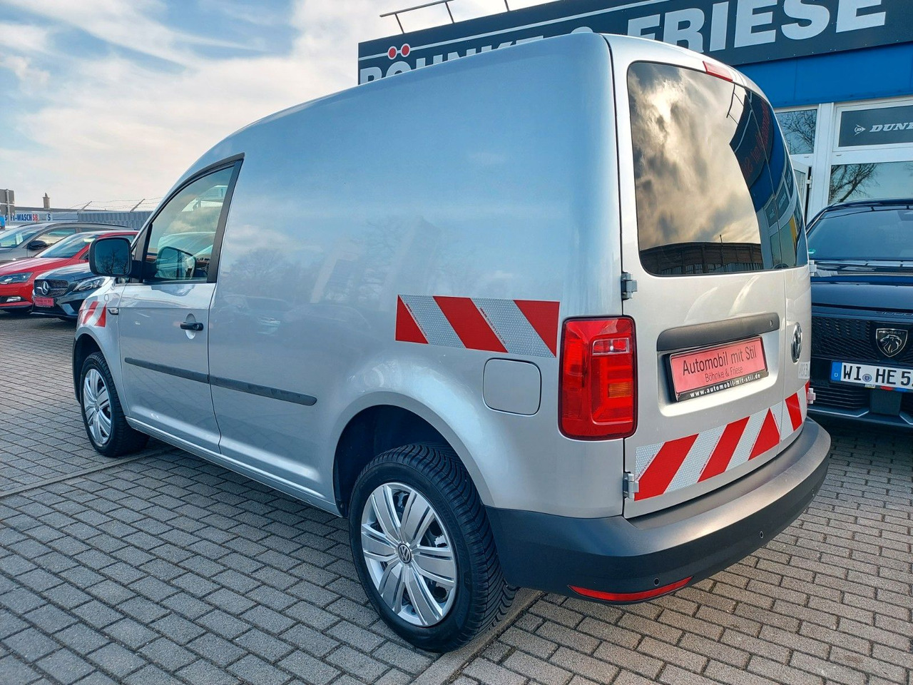 Kisbusz Volkswagen Caddy Nfz Kasten BMT 4Motion Navi Klima Standhei: 6 kép.