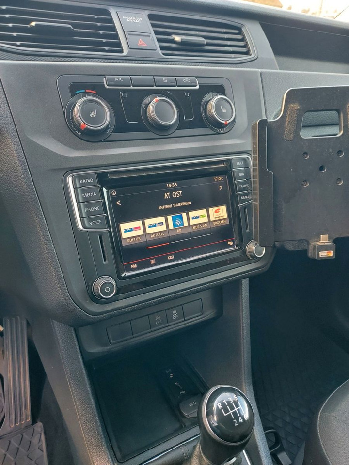 Kisbusz Volkswagen Caddy Nfz Kasten BMT 4Motion Navi Klima Standhei: 16 kép.