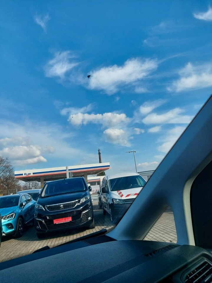 Kisbusz Volkswagen Caddy Nfz Kasten BMT 4Motion Navi Klima Standhei: 25 kép.