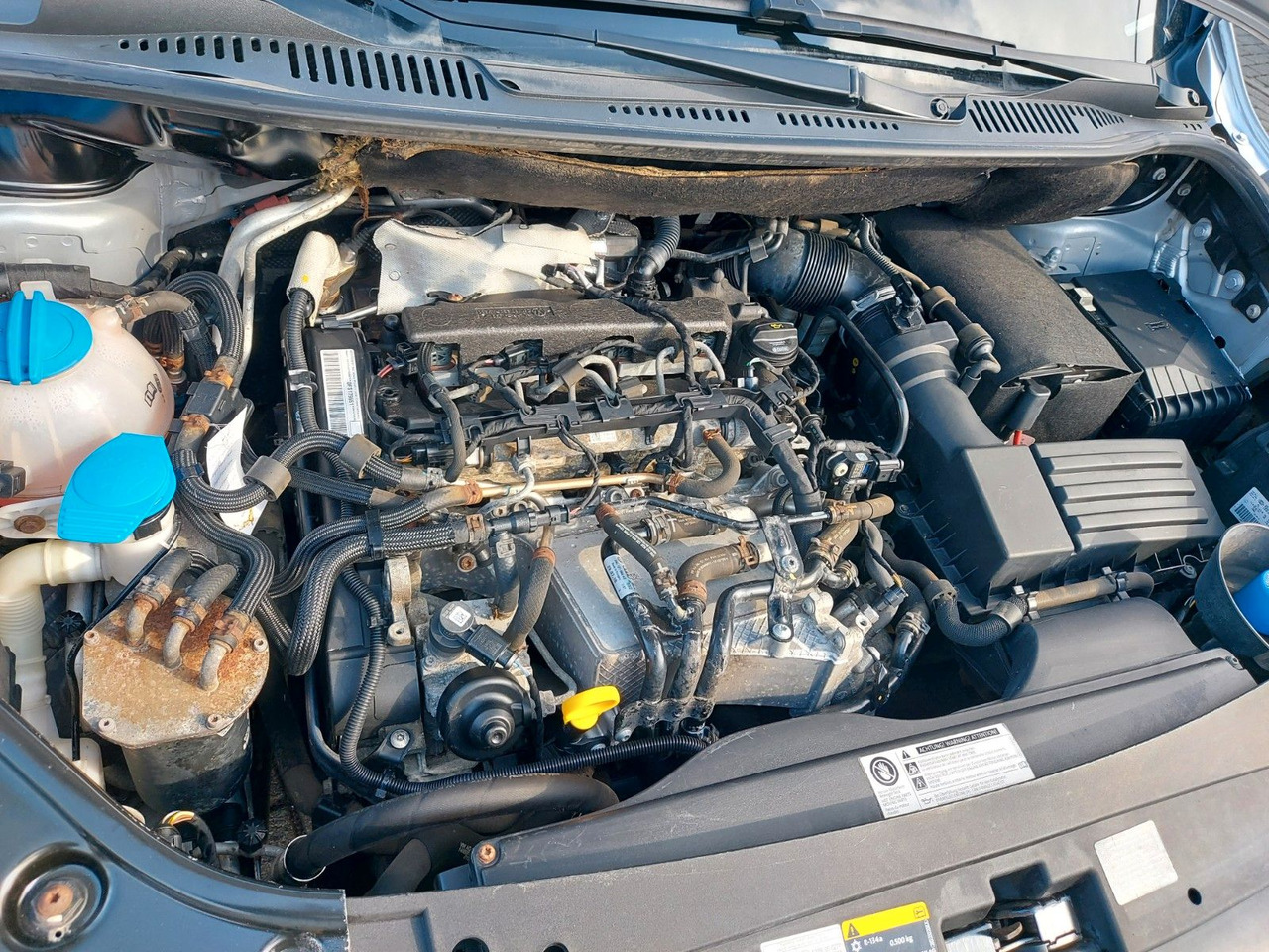 Kisbusz Volkswagen Caddy Nfz Kasten BMT 4Motion Navi Klima Standhei: 24 kép.