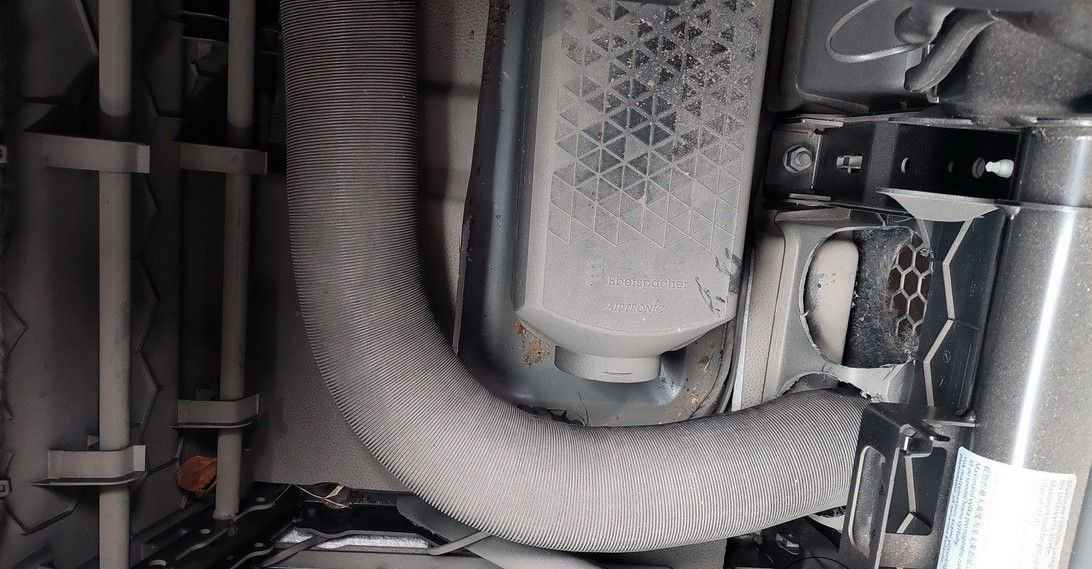 Kisbusz Volkswagen Crafter Kasten 35 M Lang Hochdach DSG LED AHK: 14 kép.