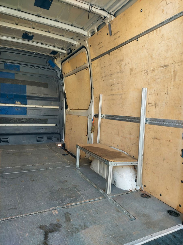 Új Furgon Volkswagen Crafter Kasten 35 mittel L2H2 Hochdach KLIMA AHK: 18 kép.