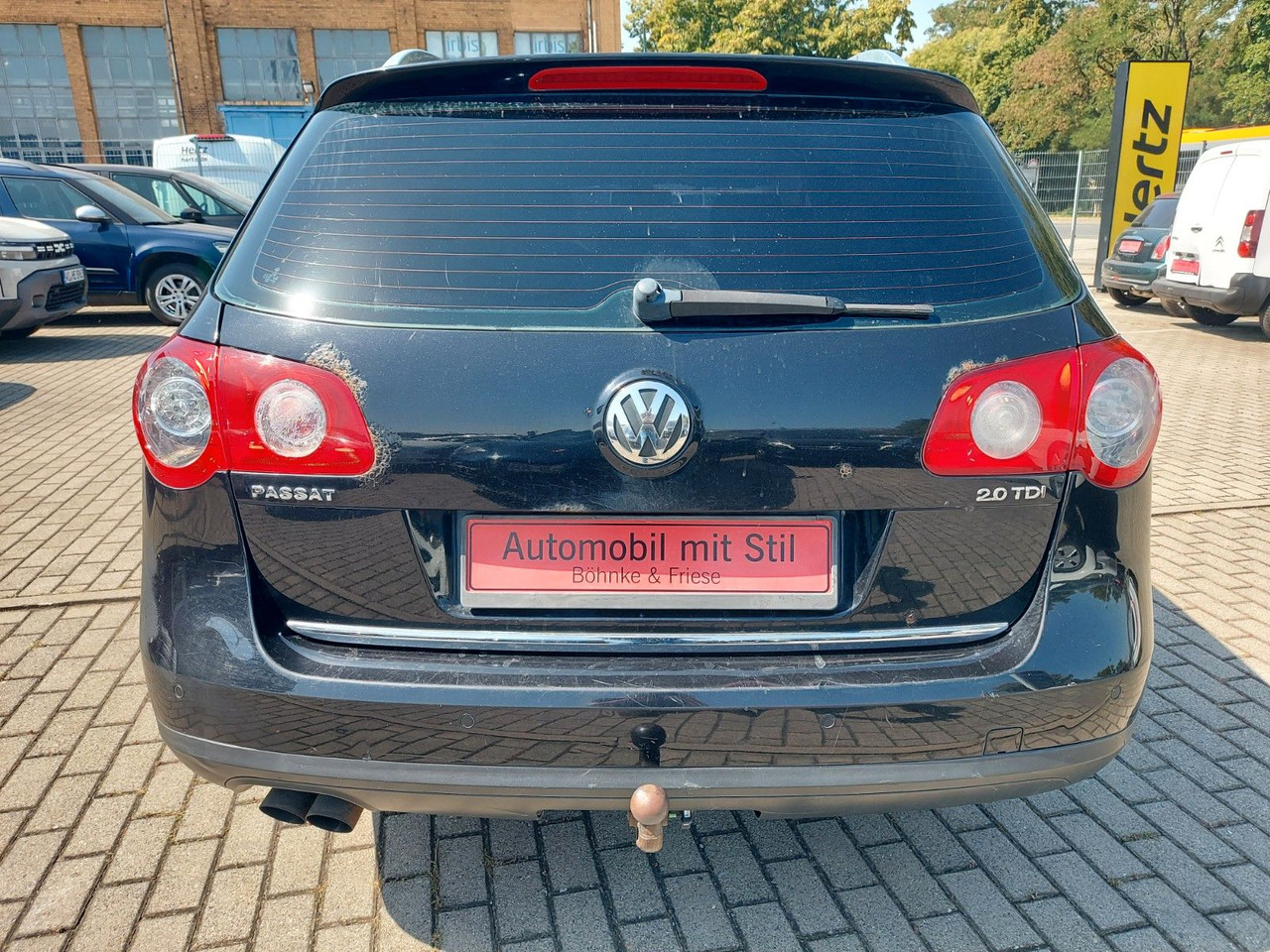 Volkswagen Passat Variant Highline Automatik Navi Leder AHK - Kombi: 5 kép. Volkswagen Passat Variant Highline Automatik Navi Leder AHK - Kombi: 5 kép.