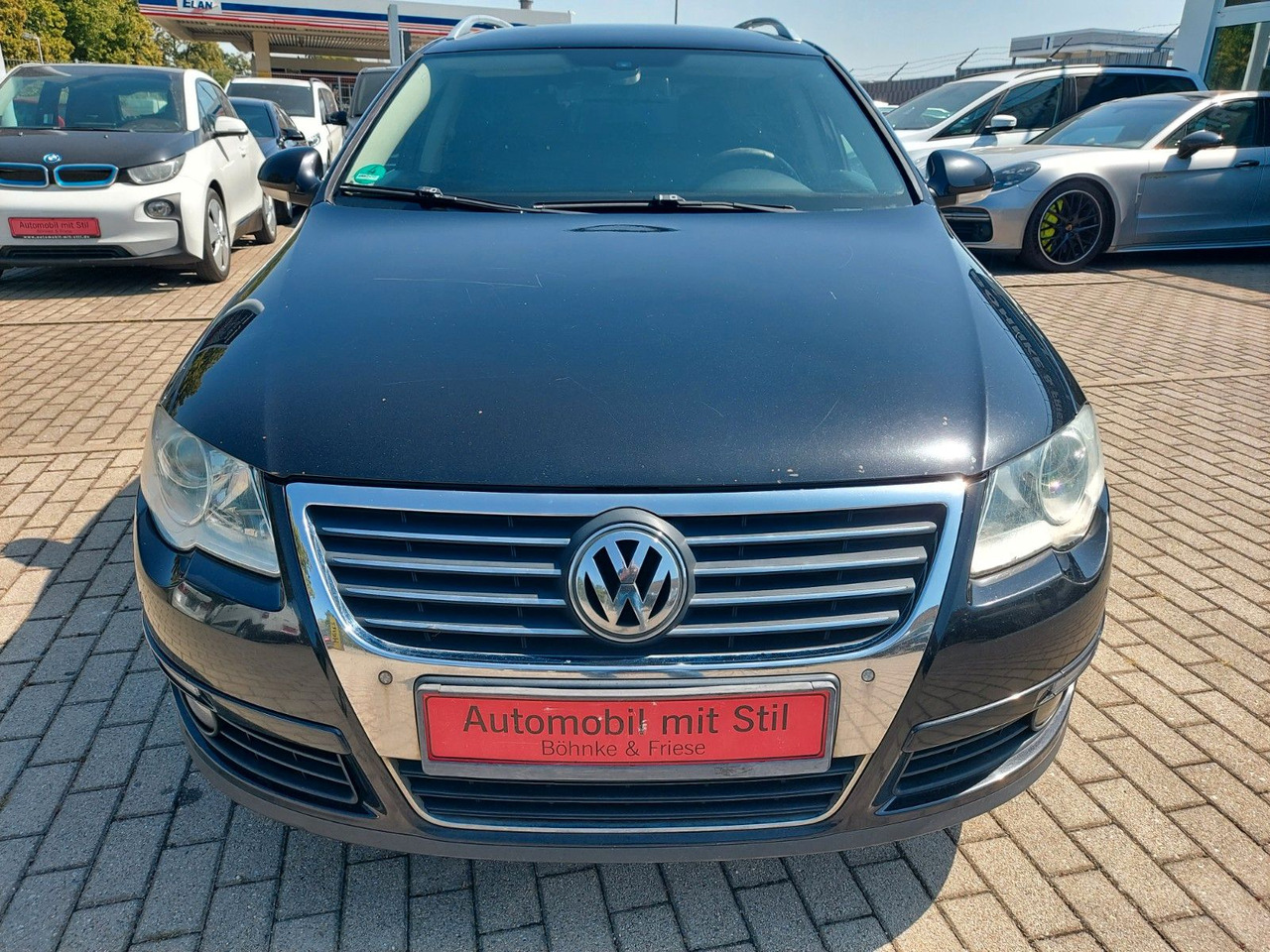 Volkswagen Passat Variant Highline Automatik Navi Leder AHK - Kombi: 2 kép. Volkswagen Passat Variant Highline Automatik Navi Leder AHK - Kombi: 2 kép.