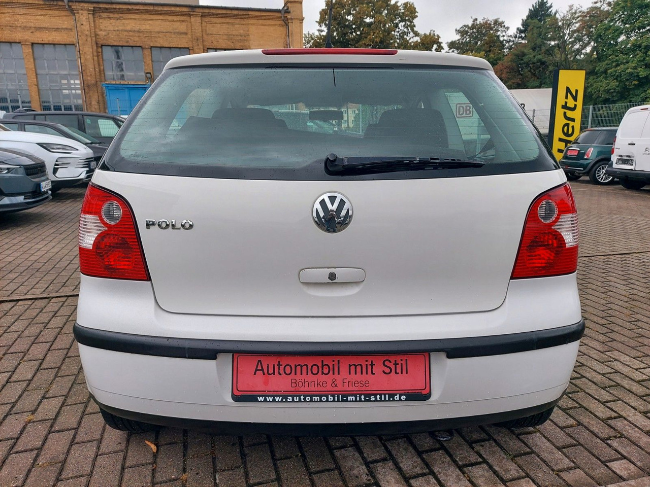 Volkswagen Polo IV Basis Klima ohnee TÜV - Autó: 5 kép. Volkswagen Polo IV Basis Klima ohnee TÜV - Autó: 5 kép.
