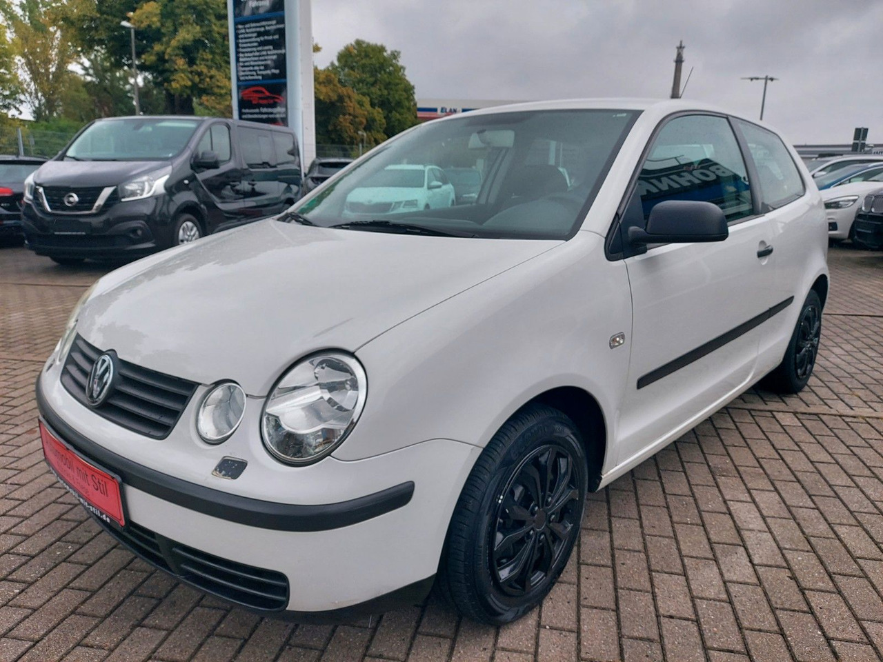 Volkswagen Polo IV Basis Klima ohnee TÜV - Autó: 3 kép. Volkswagen Polo IV Basis Klima ohnee TÜV - Autó: 3 kép.