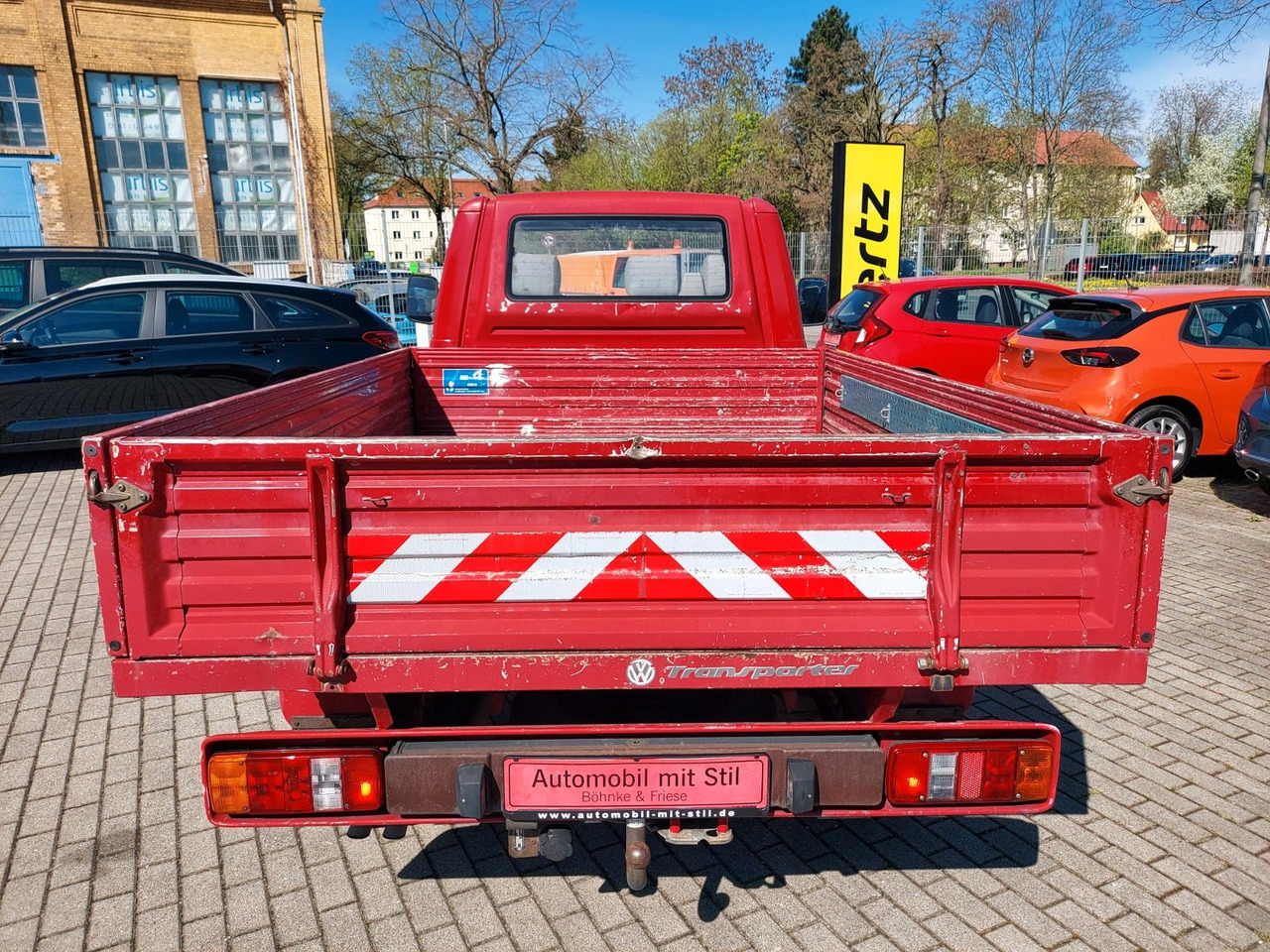 Volkswagen T4 PRITSCHE 2,4 DIESEL 57 KW - Platós kisteherautó: 5 kép. Volkswagen T4 PRITSCHE 2,4 DIESEL 57 KW - Platós kisteherautó: 5 kép.