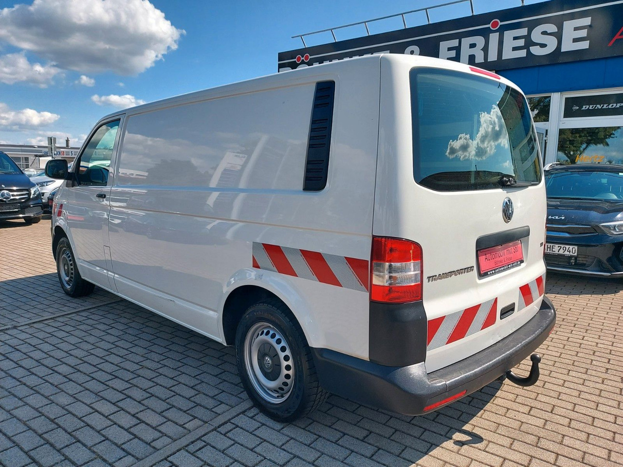 Volkswagen T5 Transporter Kasten Kombi lang Klima - Kisbusz: 5 kép. Volkswagen T5 Transporter Kasten Kombi lang Klima - Kisbusz: 5 kép.