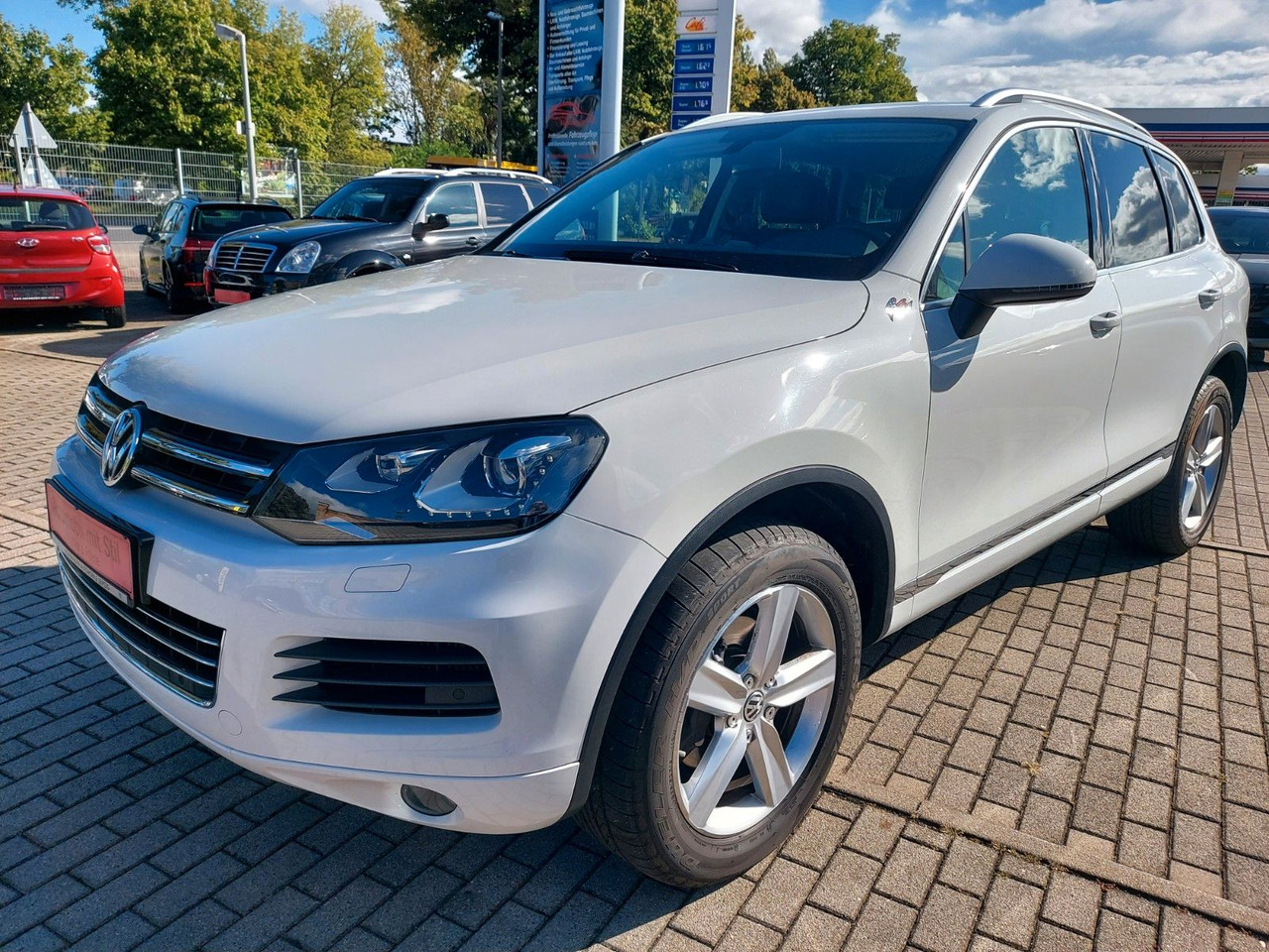 Volkswagen Touareg V6 TDI Xenon Leder DAB Luft Standheiz - Terepjáró/ SUV: 5 kép. Volkswagen Touareg V6 TDI Xenon Leder DAB Luft Standheiz - Terepjáró/ SUV: 5 kép.