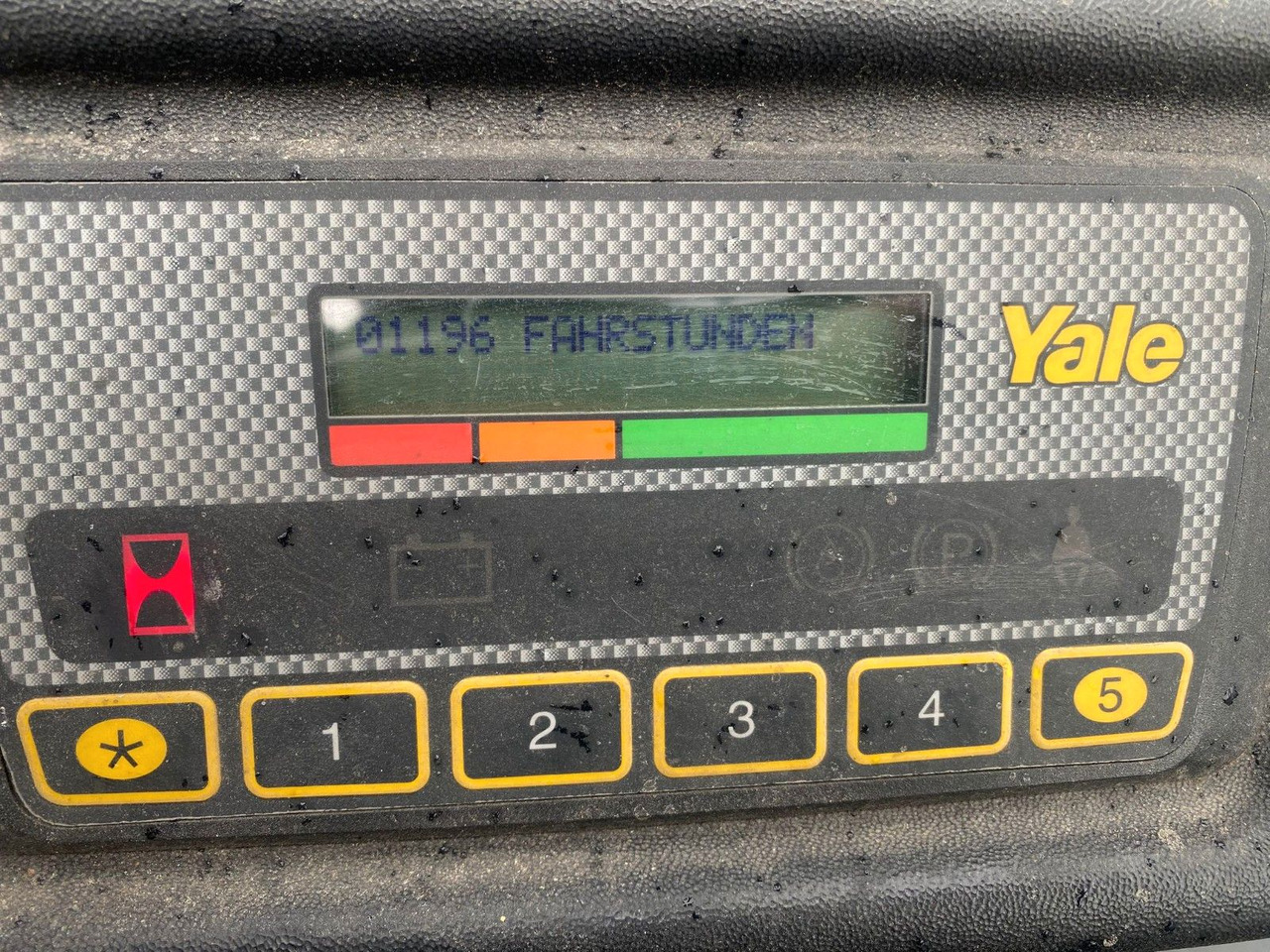 Yale Stapler ERP16ATF E1980 48Volt 1550kg - Elektromos targonca: 3 kép. Yale Stapler ERP16ATF E1980 48Volt 1550kg - Elektromos targonca: 3 kép.