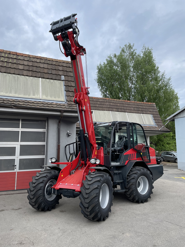 Schäffer 8620 T-2 mit Kabine - Derékcsuklós rakodó: 5 kép. Schäffer 8620 T-2 mit Kabine - Derékcsuklós rakodó: 5 kép.