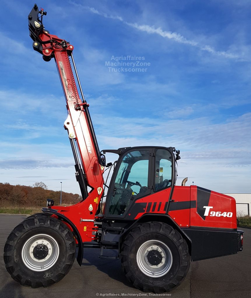 Schäffer 9640 T-2 mit Kabine - Derékcsuklós rakodó: 1 kép. Schäffer 9640 T-2 mit Kabine - Derékcsuklós rakodó: 1 kép.