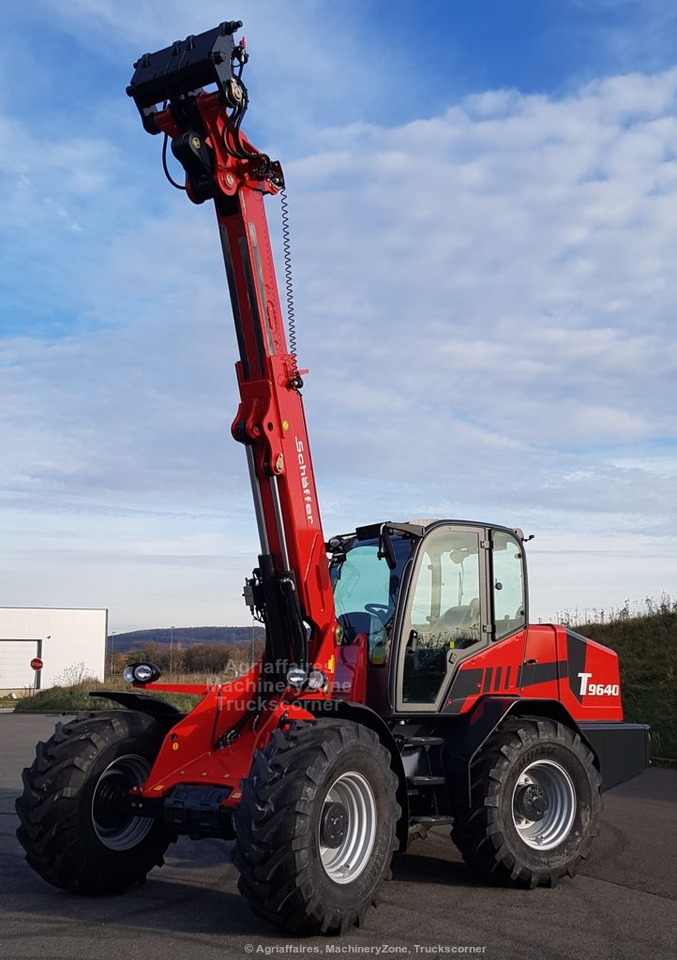 Schäffer 9640 T-2 mit Kabine - Derékcsuklós rakodó: 3 kép. Schäffer 9640 T-2 mit Kabine - Derékcsuklós rakodó: 3 kép.