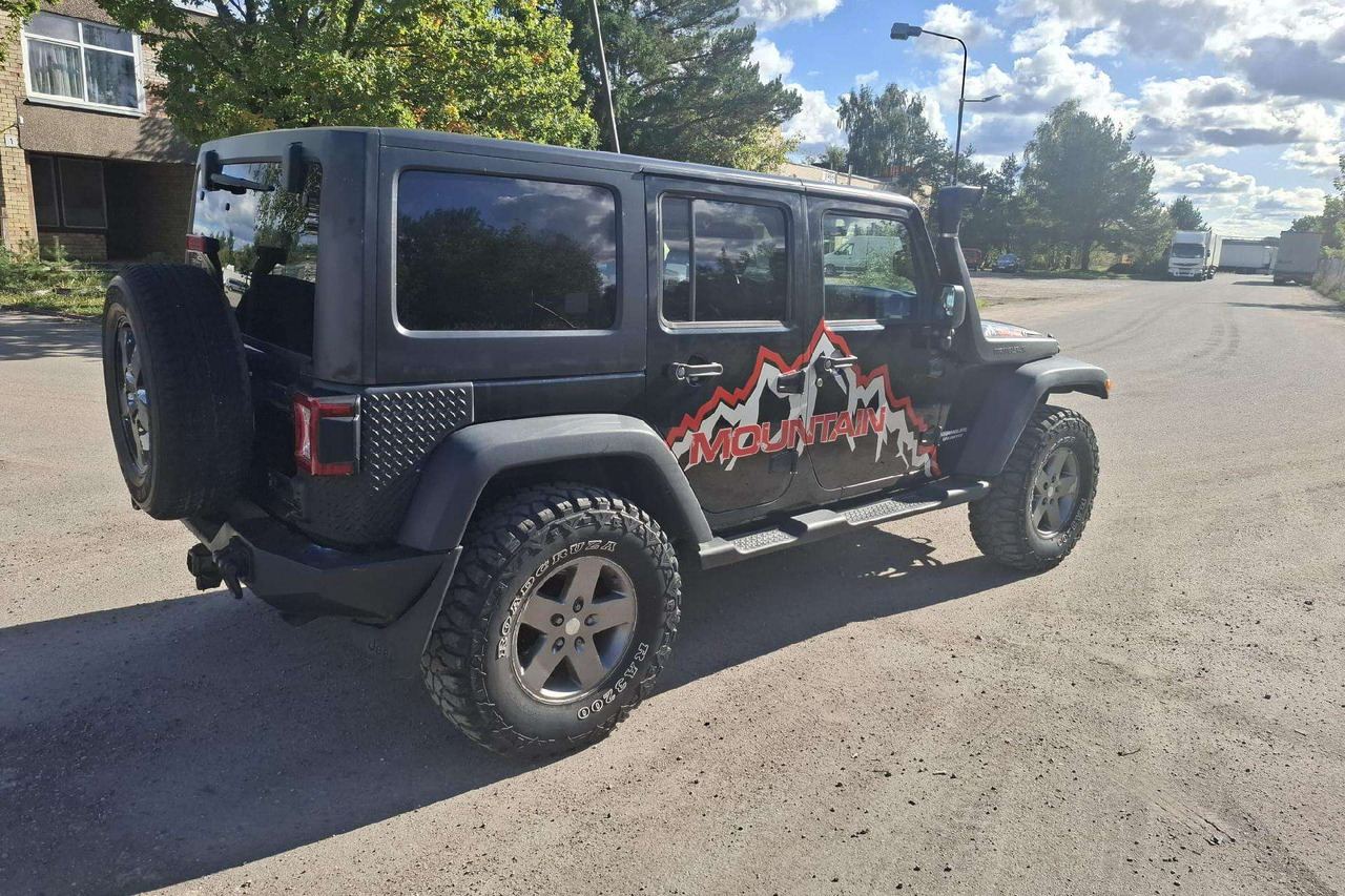 Jeep Wrangler - Terepjáró/ SUV: 3 kép. Jeep Wrangler - Terepjáró/ SUV: 3 kép.