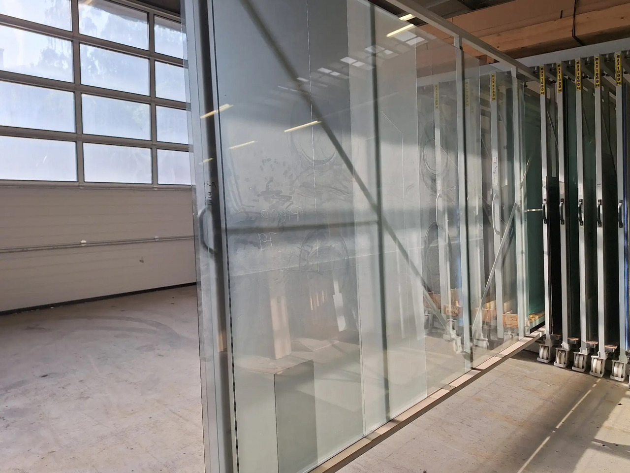 5 Stk. Glasscheiben - Szerszám/ Felszerelés: 1 kép. 5 Stk. Glasscheiben - Szerszám/ Felszerelés: 1 kép.