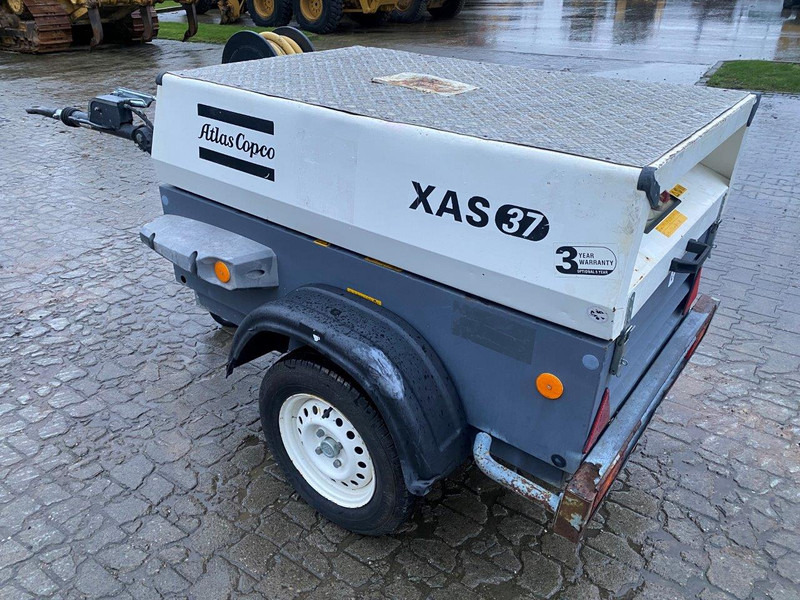 Atlas-Copco XAS 37 kd NVT - Légkompresszor: 2 kép. Atlas-Copco XAS 37 kd NVT - Légkompresszor: 2 kép.