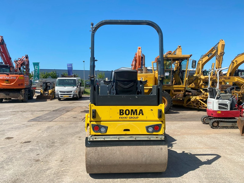 Bomag BW138AD-5 NVT - Henger: 4 kép. Bomag BW138AD-5 NVT - Henger: 4 kép.