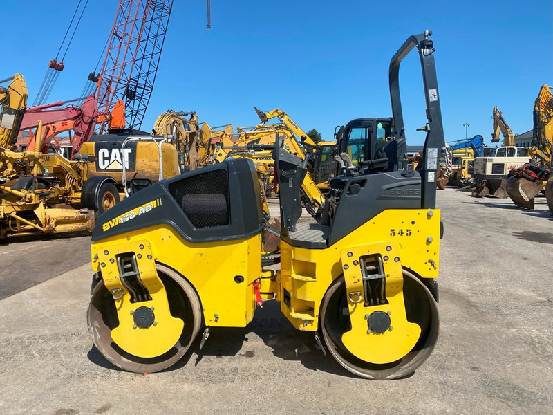 Bomag BW138AD-5 NVT - Henger: 2 kép. Bomag BW138AD-5 NVT - Henger: 2 kép.