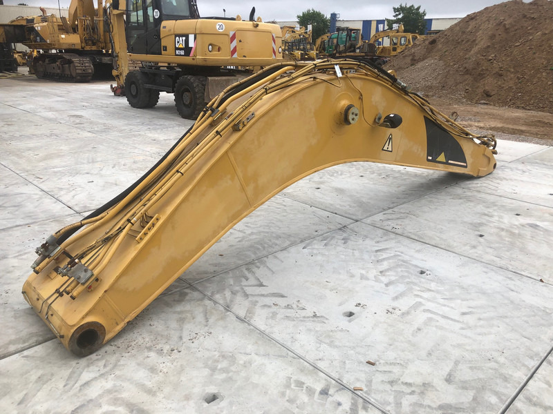 Caterpillar 322B Excavator Boom OEM 1372894 - Darugém: 1 kép. Caterpillar 322B Excavator Boom OEM 1372894 - Darugém: 1 kép.
