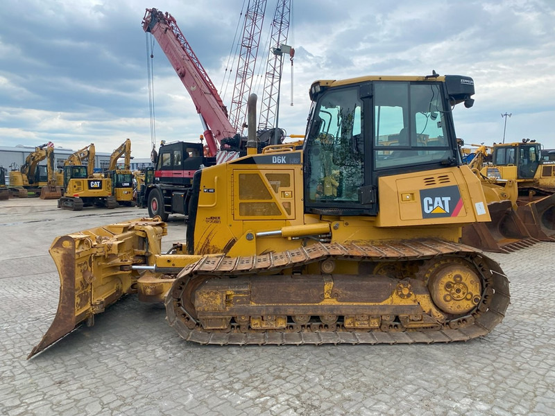Caterpillar D6 K LGP - Buldózer: 2 kép. Caterpillar D6 K LGP - Buldózer: 2 kép.