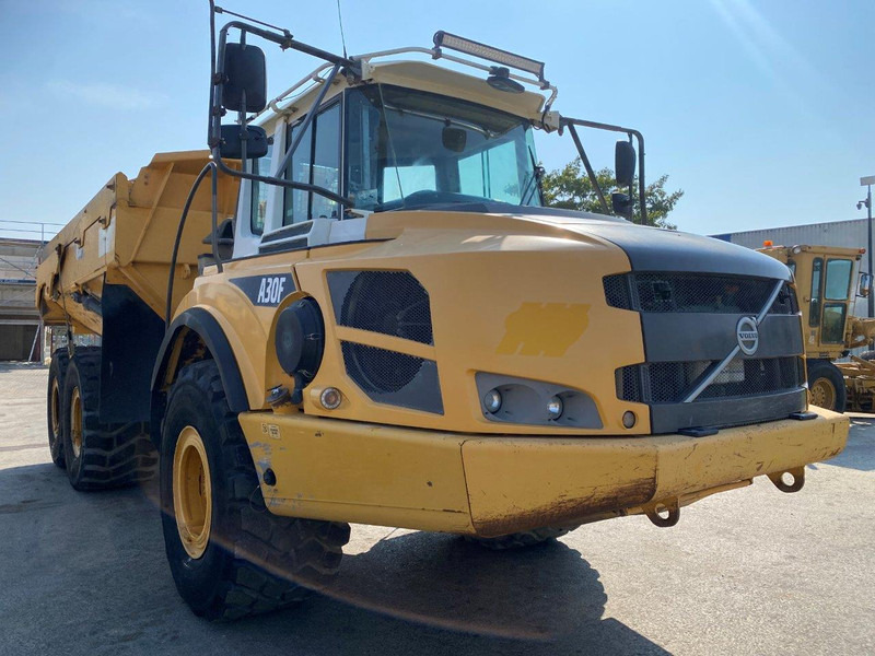 Volvo A30F NVT - Csuklós dömper: 4 kép. Volvo A30F NVT - Csuklós dömper: 4 kép.