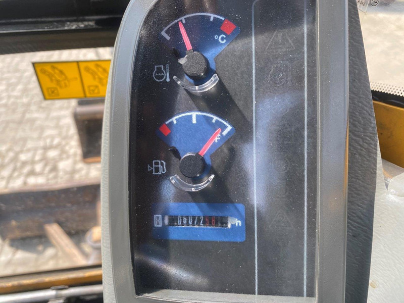 Volvo ECR38 NVT - Minikotró: 5 kép. Volvo ECR38 NVT - Minikotró: 5 kép.