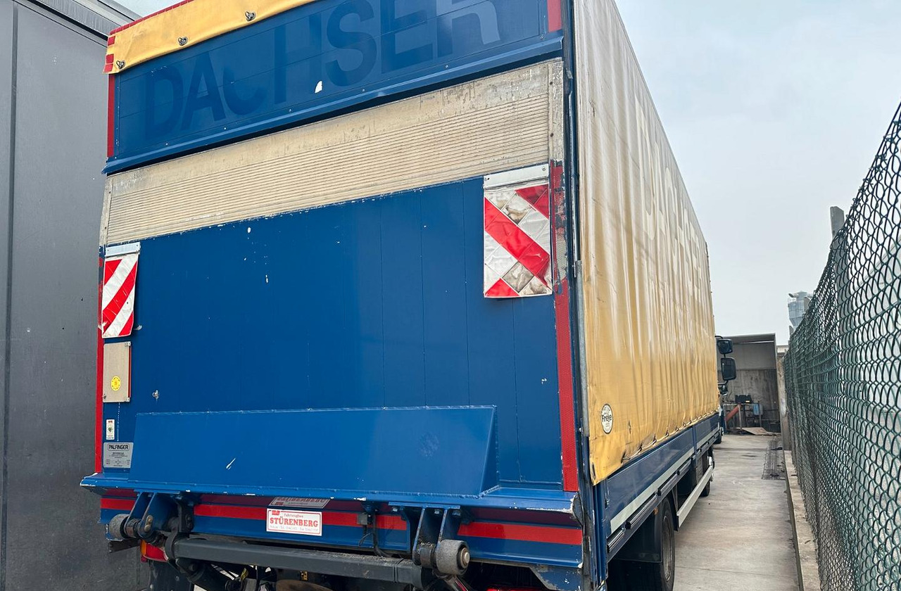 Daf lf 45 220 centina sponda euro 6 - Ponyvás teherautó: 3 kép. Daf lf 45 220 centina sponda euro 6 - Ponyvás teherautó: 3 kép.