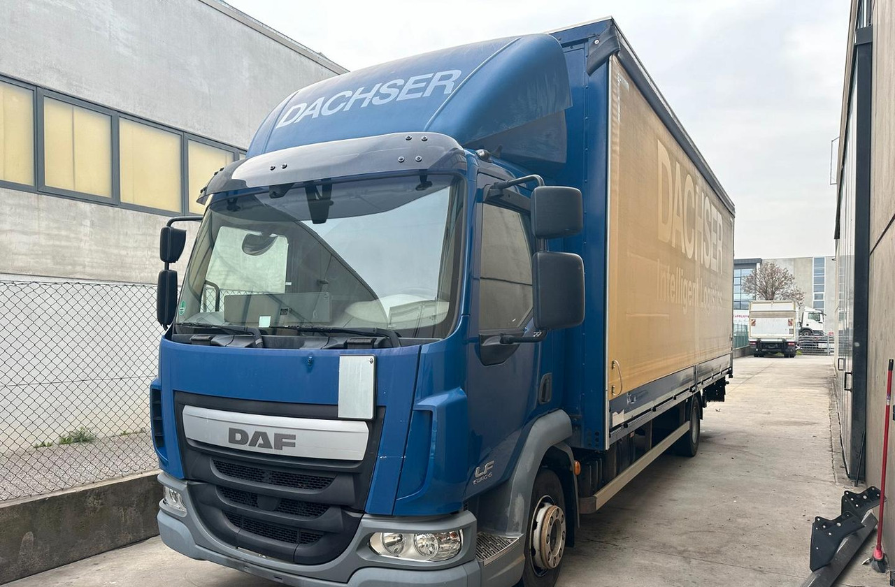 Daf lf 45 220 centina sponda euro 6 - Ponyvás teherautó: 2 kép. Daf lf 45 220 centina sponda euro 6 - Ponyvás teherautó: 2 kép.