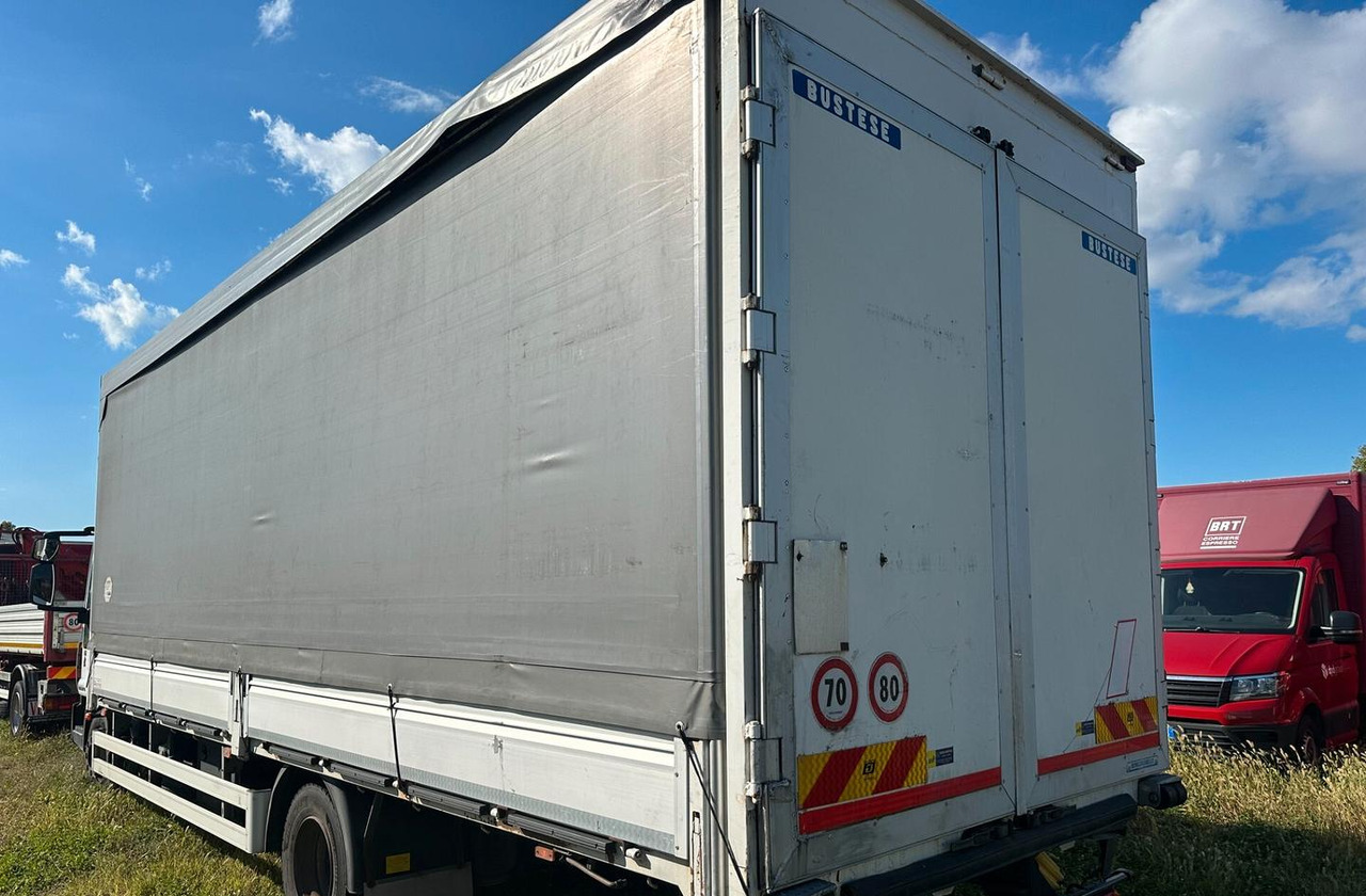 Iveco 120 EL 22 P RIBASSATO CENTINATO EURO 5 - Ponyvás teherautó: 3 kép. Iveco 120 EL 22 P RIBASSATO CENTINATO EURO 5 - Ponyvás teherautó: 3 kép.