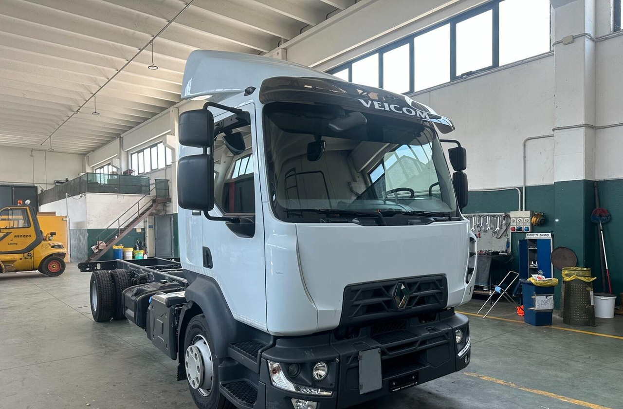RENAULT MIDLIM D13.250 AUTOTELAIO CABINA LETTO EUR - Alvaz teherautó: 2 kép. RENAULT MIDLIM D13.250 AUTOTELAIO CABINA LETTO EUR - Alvaz teherautó: 2 kép.