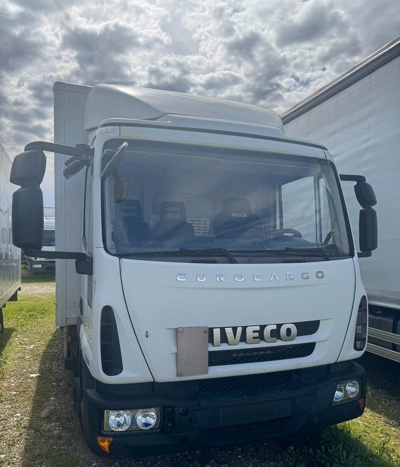 Iveco 75e190 - Dobozos felépítményű teherautó: 1 kép. Iveco 75e190 - Dobozos felépítményű teherautó: 1 kép.