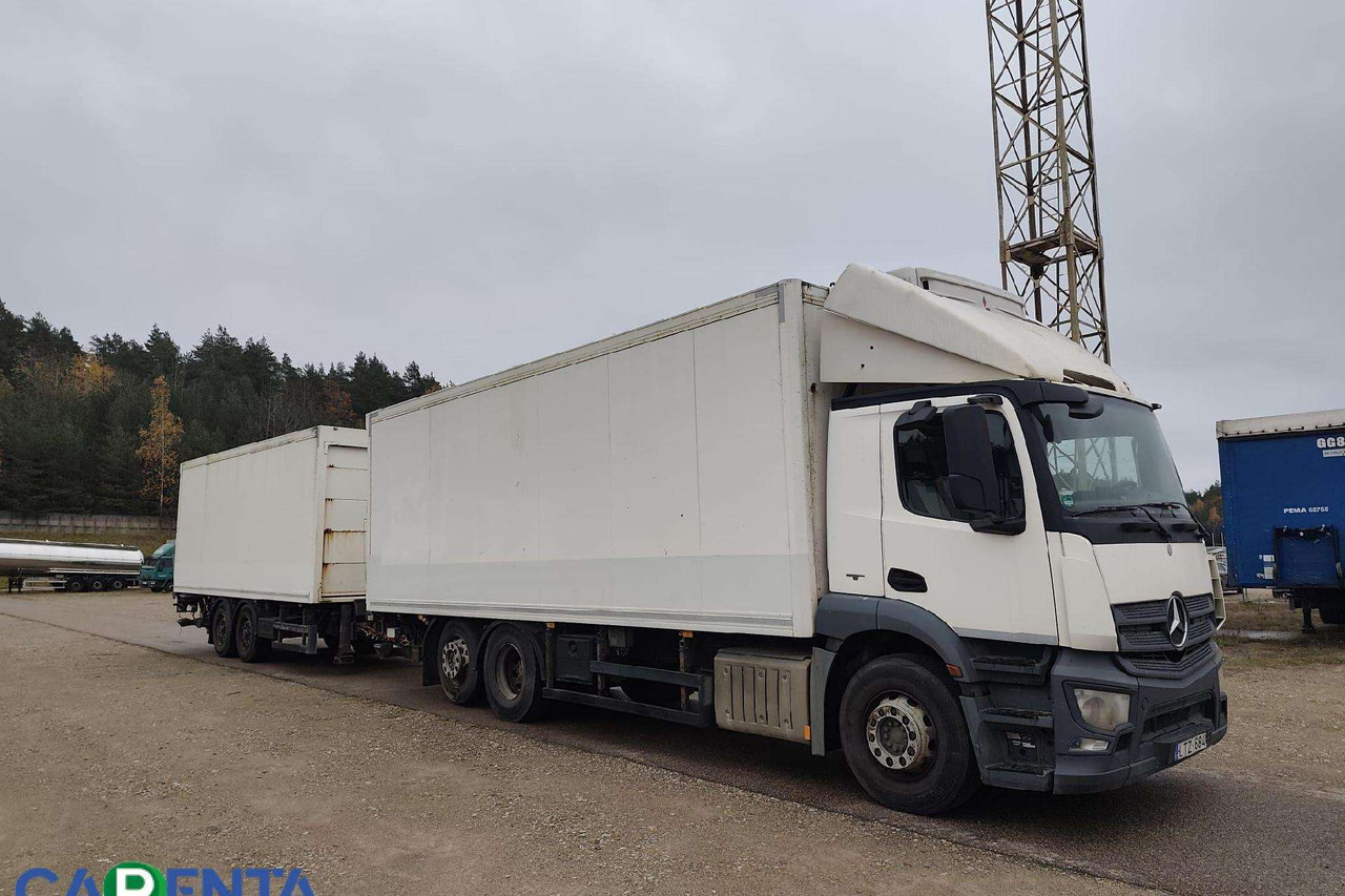 Mercedes-Benz ANTOS 963-0-C - Hőszigetelt teherautó: 2 kép. Mercedes-Benz ANTOS 963-0-C - Hőszigetelt teherautó: 2 kép.