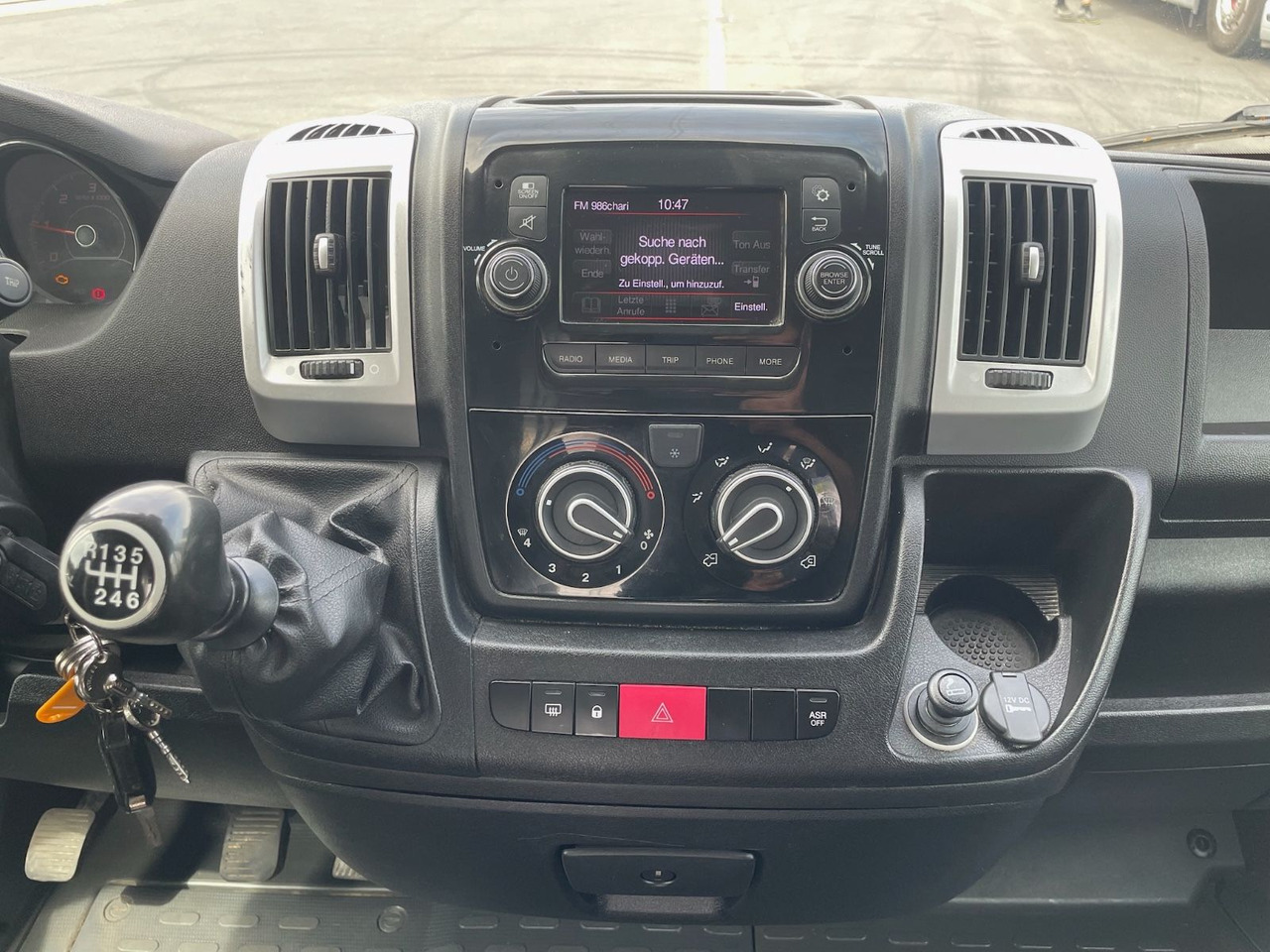Kis furgon Fiat Ducato 33 140 L2H2 Kastenwagen/AC/EU6c: 13 kép.