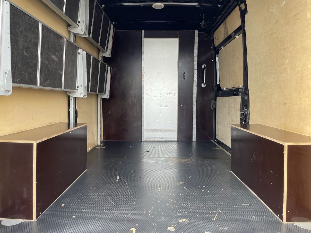Kis furgon Fiat Ducato 33 140 L2H2 Kastenwagen/AC/EU6c: 10 kép.